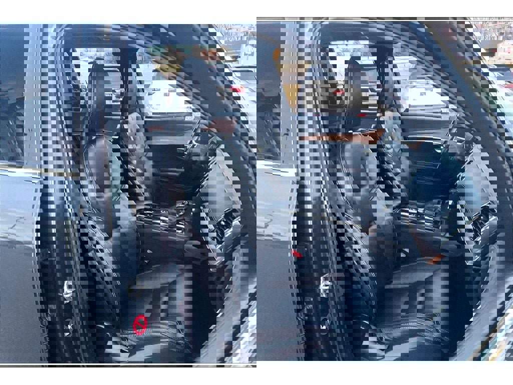 Used 2017 Volvo XC90 T6 Inscription w/ Vision Package image 8