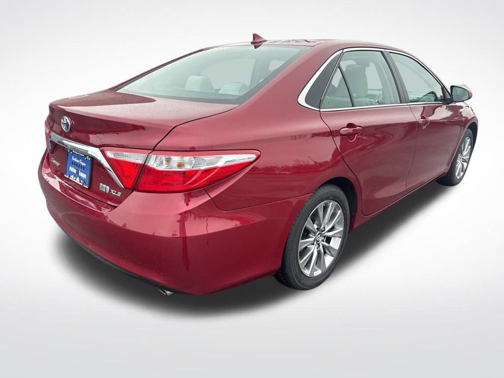 Used 2017 Toyota Camry XLE image 7