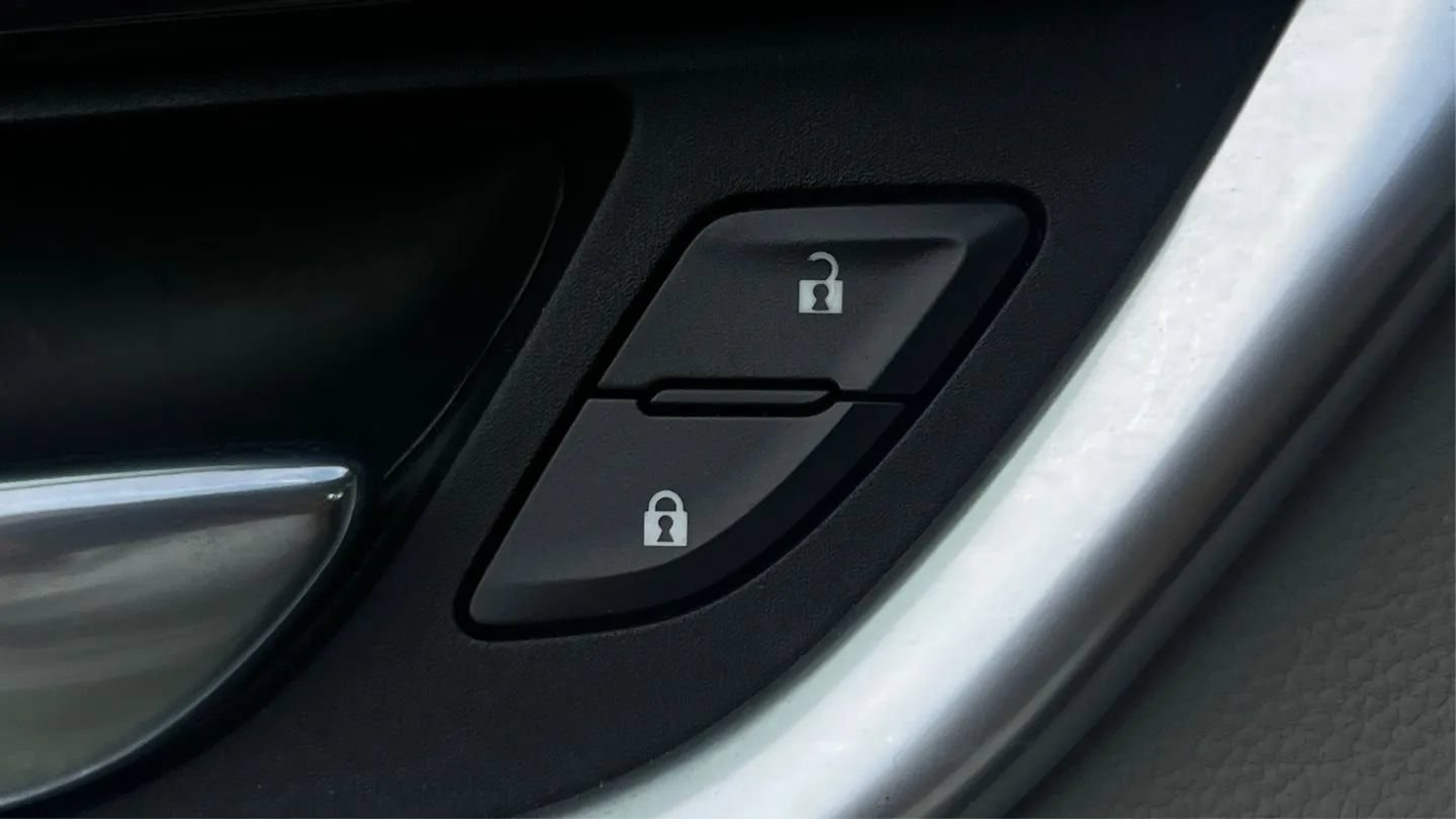 Used 2014 Cadillac XTS Premium FWD image 44