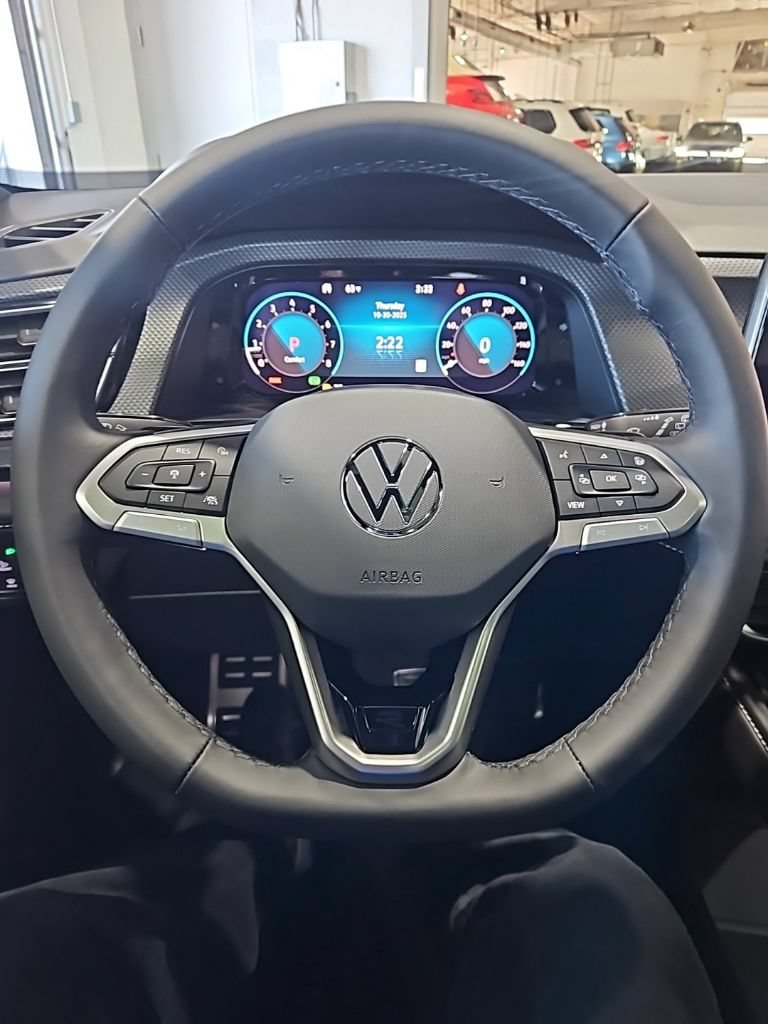 New 2026 Volkswagen Atlas Cross Sport SEL R-Line AWD/4WD image 36