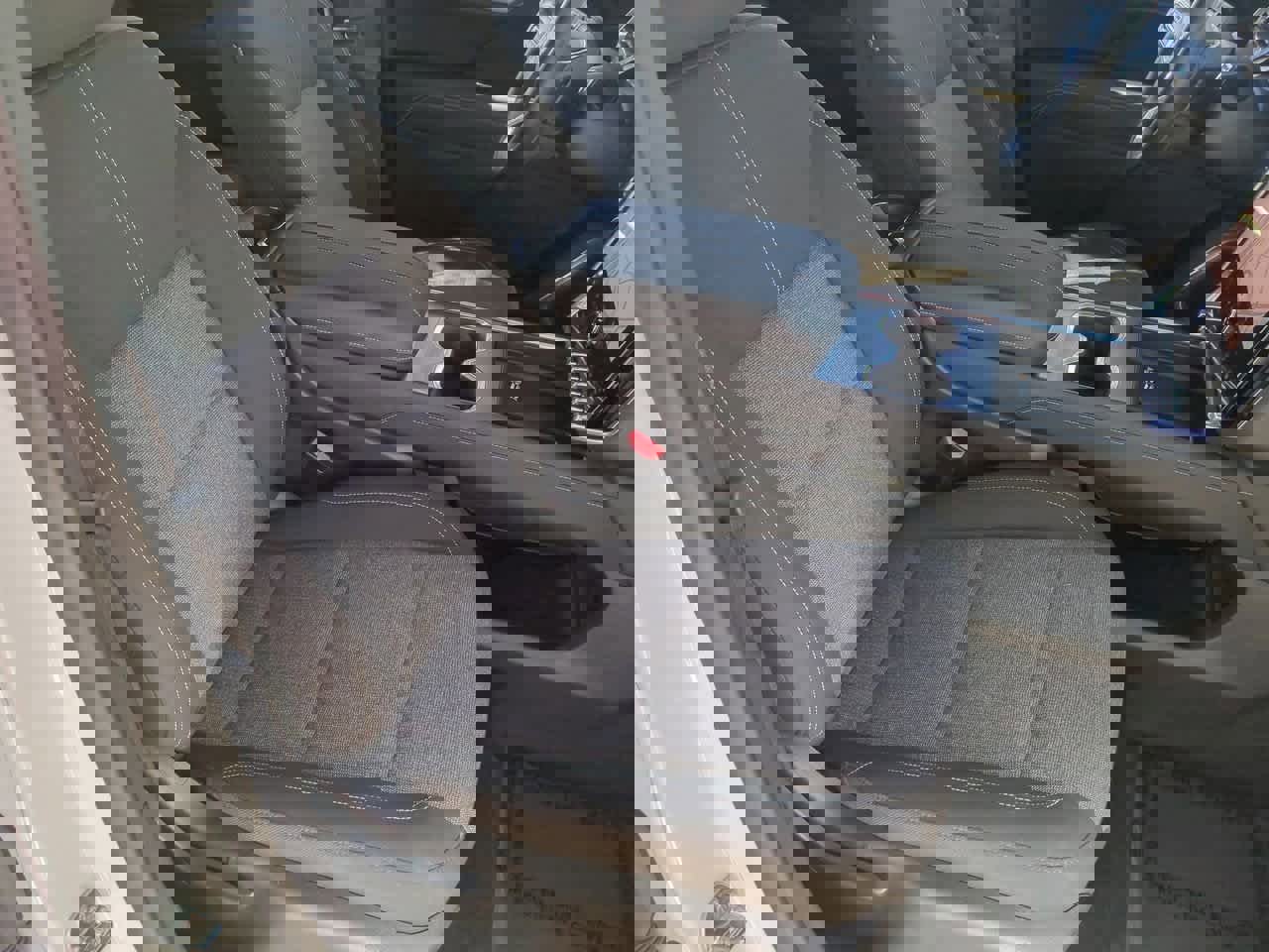 Used 2025 GMC Acadia Elevation image 22