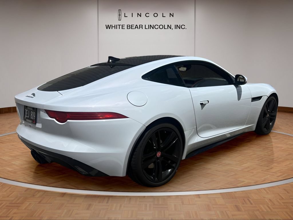 Used 2017 Jaguar F-TYPE Coupe RWD image 13