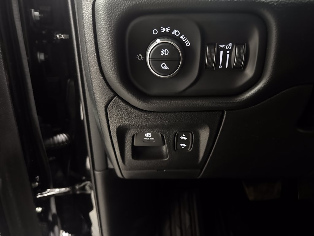 New 2026 RAM 1500 Big Horn AWD/4WD image 33