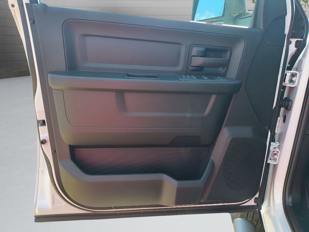 New 2026 RAM 3500 Tradesman image 17