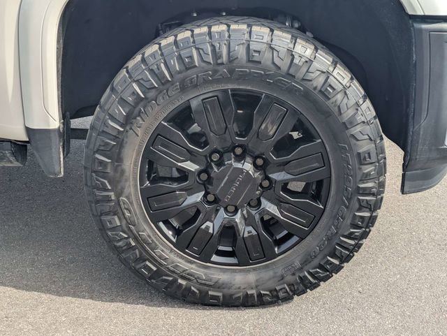 Used 2024 GMC Sierra 2500 Denali Ultimate image 11