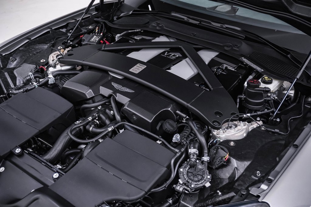 New 2025 Aston Martin Vanquish image 40