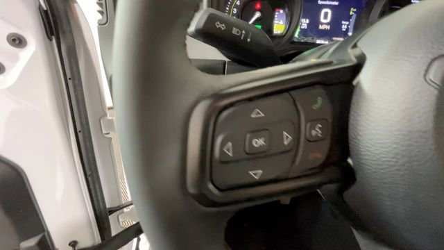 Used 2024 Jeep Wrangler Unlimited AWD/4WD image 21