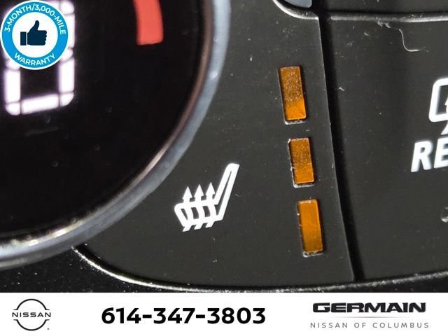 Used 2022 Chevrolet Equinox Premier FWD image 32