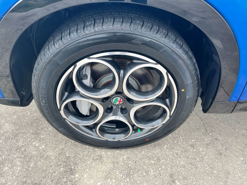 Used 2024 Alfa Romeo Tonale Ti w/ Active Assist Package image 11