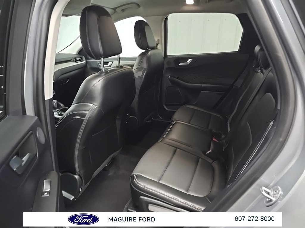 Used 2022 Ford Escape SEL w/ Technology Package image 34