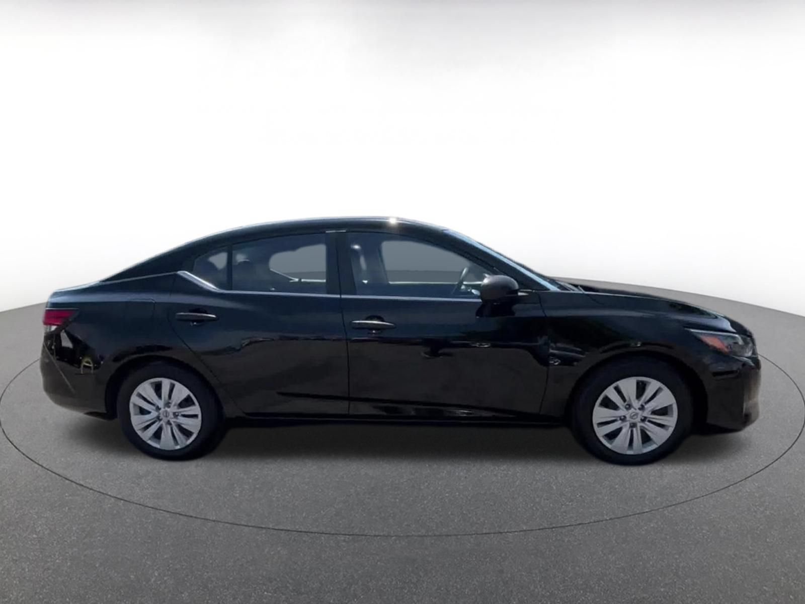 Used 2025 Nissan Sentra S FWD image 16