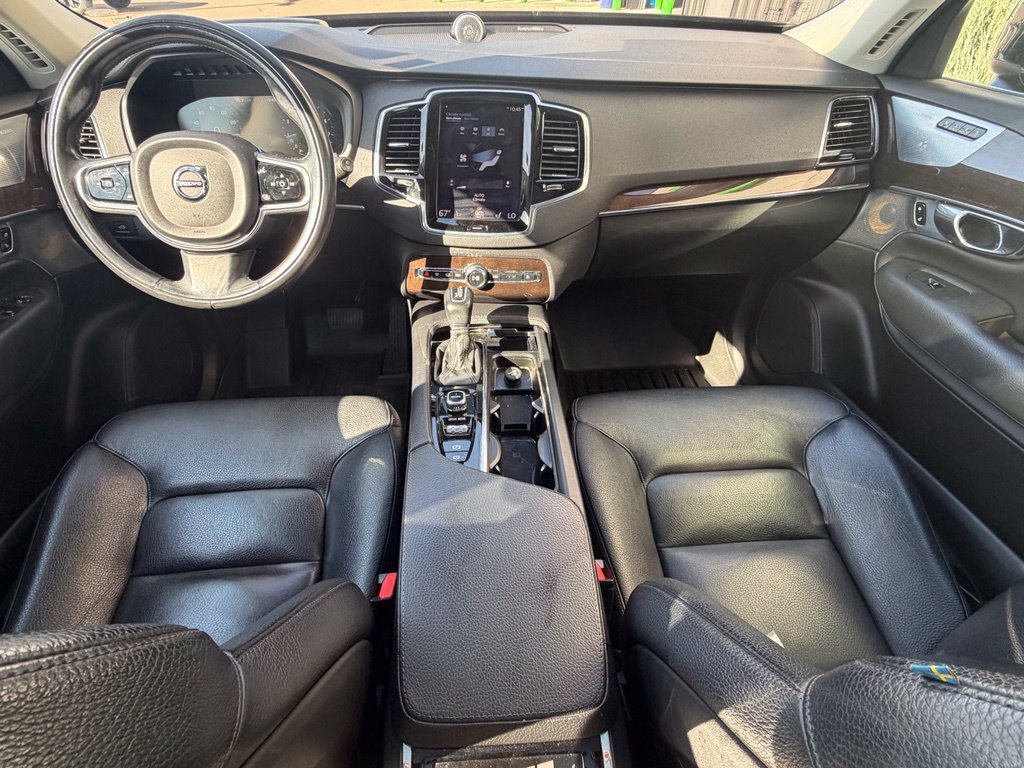 Used 2016 Volvo XC90 T6 Momentum w/ Protection Package Plus AWD/4WD image 9
