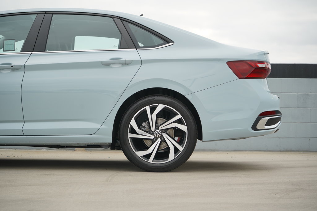 New 2027 Volkswagen Jetta SEL FWD image 4