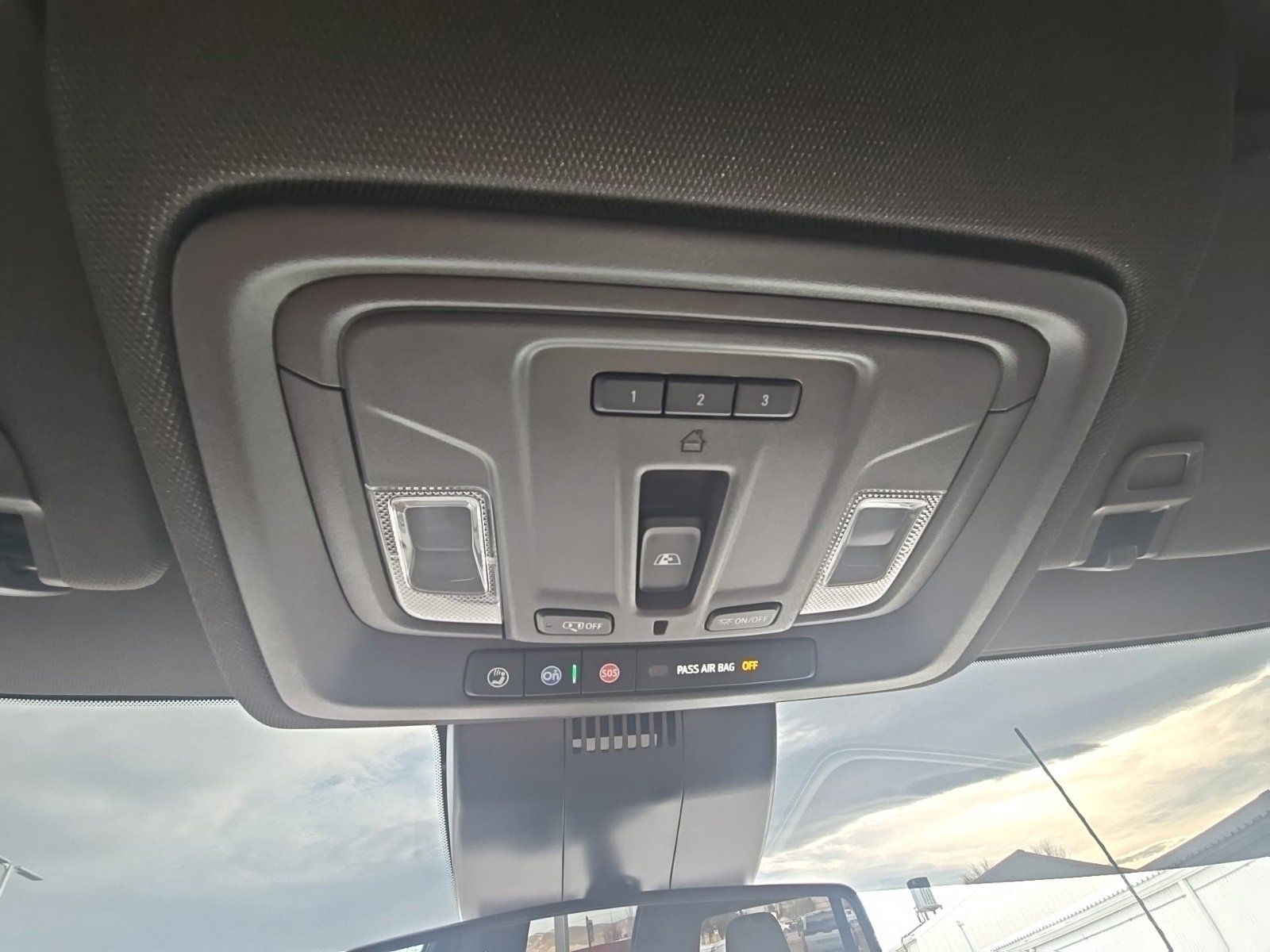 Used 2025 Chevrolet Silverado 2500 LT image 27