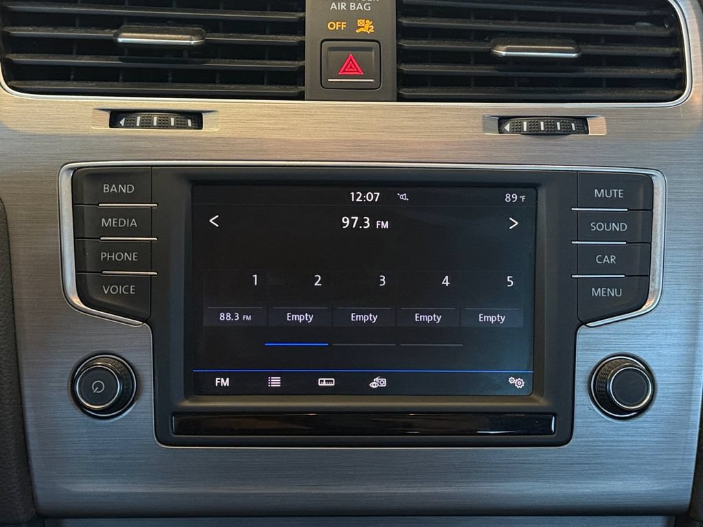 Used 2017 Volkswagen Golf Wolfsburg Edition FWD image 20