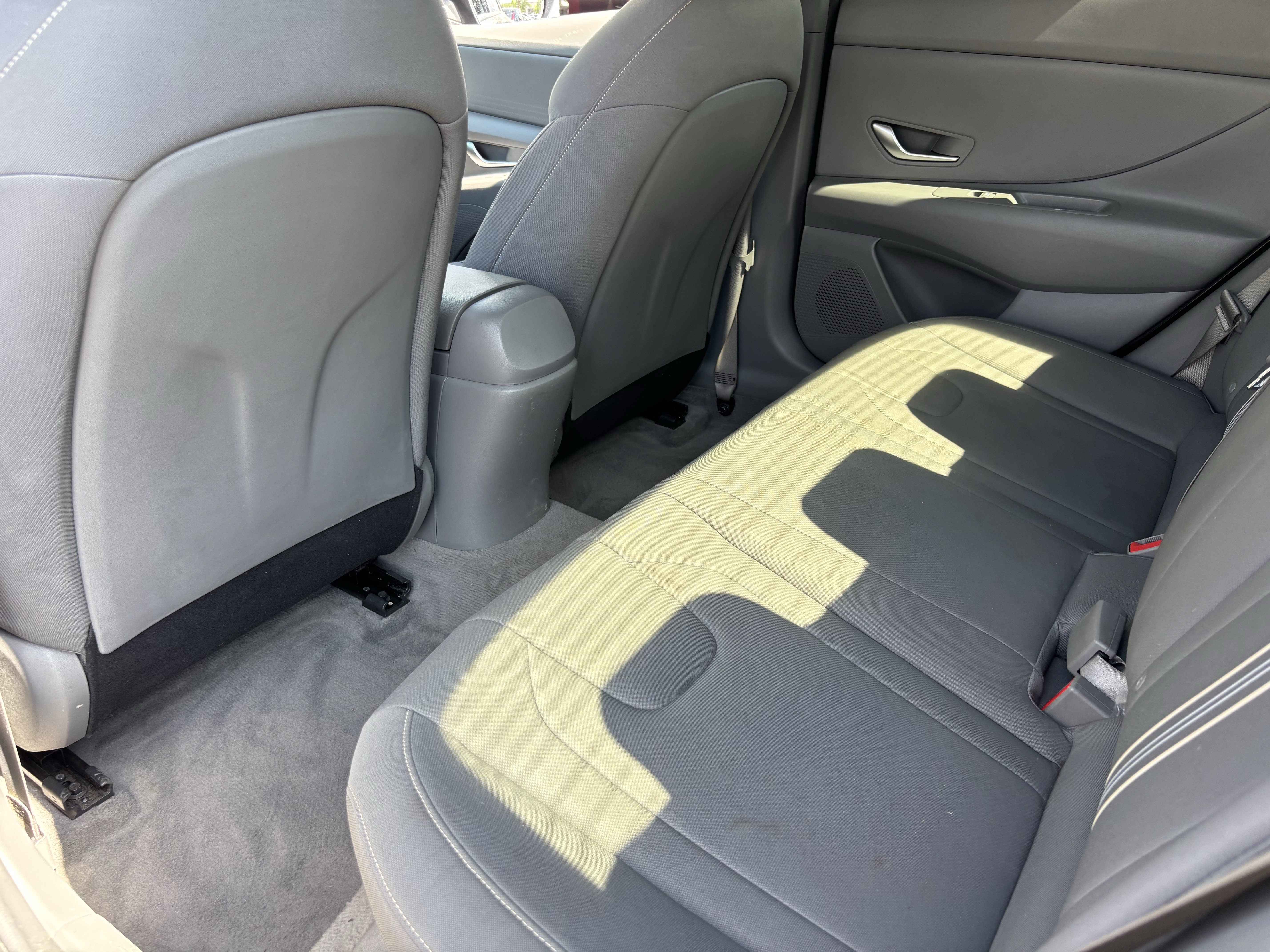 Used 2023 Hyundai Elantra SEL FWD image 16