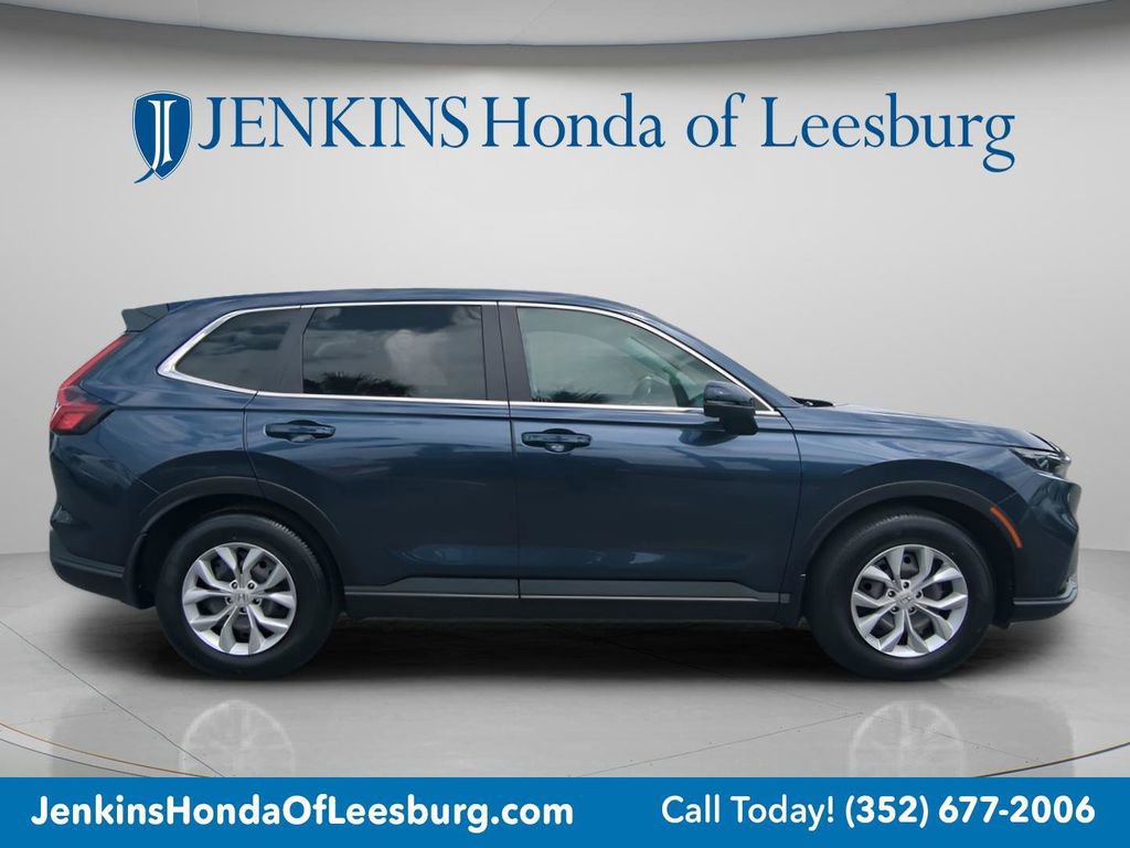 Used 2025 Honda CR-V LX image 2