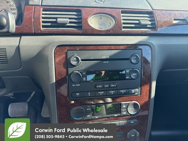 Used 2006 Ford Five Hundred Limited image 12