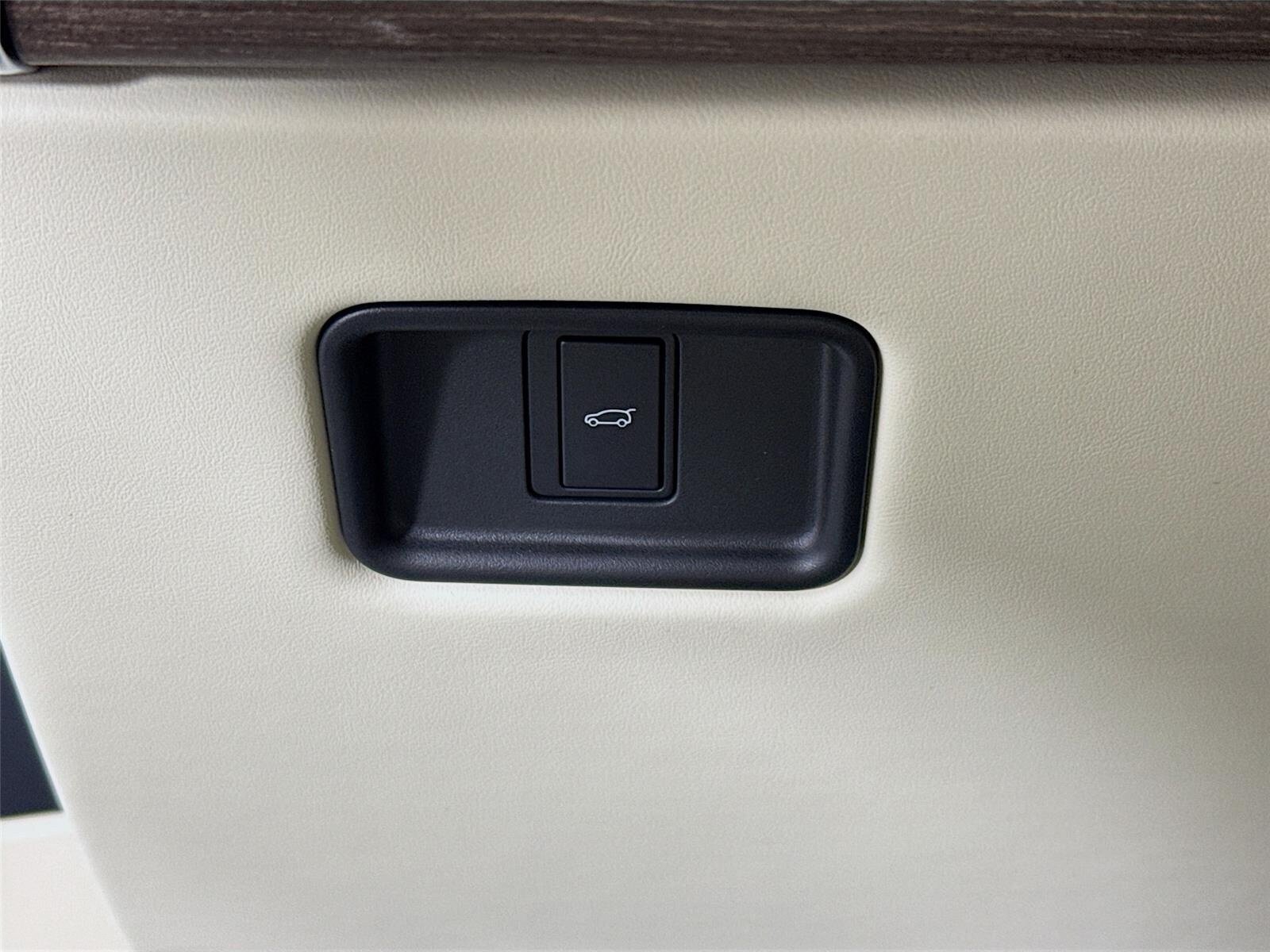 New 2026 Land Rover Range Rover SE AWD/4WD image 10