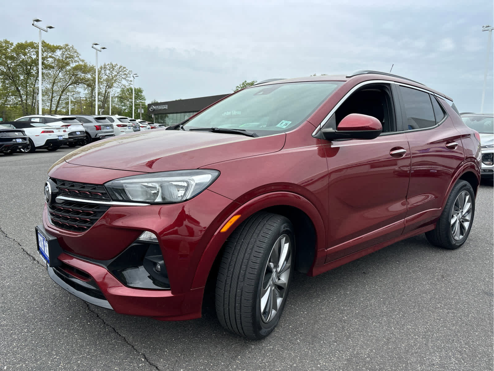 Used 2023 Buick Encore GX Select w/ Sport Touring Package FWD image 5