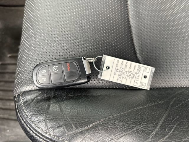 Used 2016 RAM 1500 Laramie w/ Convenience Group image 30