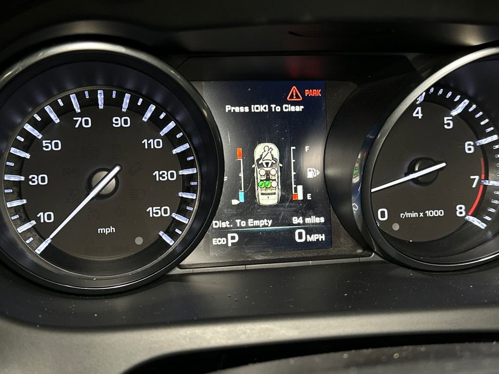 Used 2016 Land Rover Discovery Sport HSE image 22