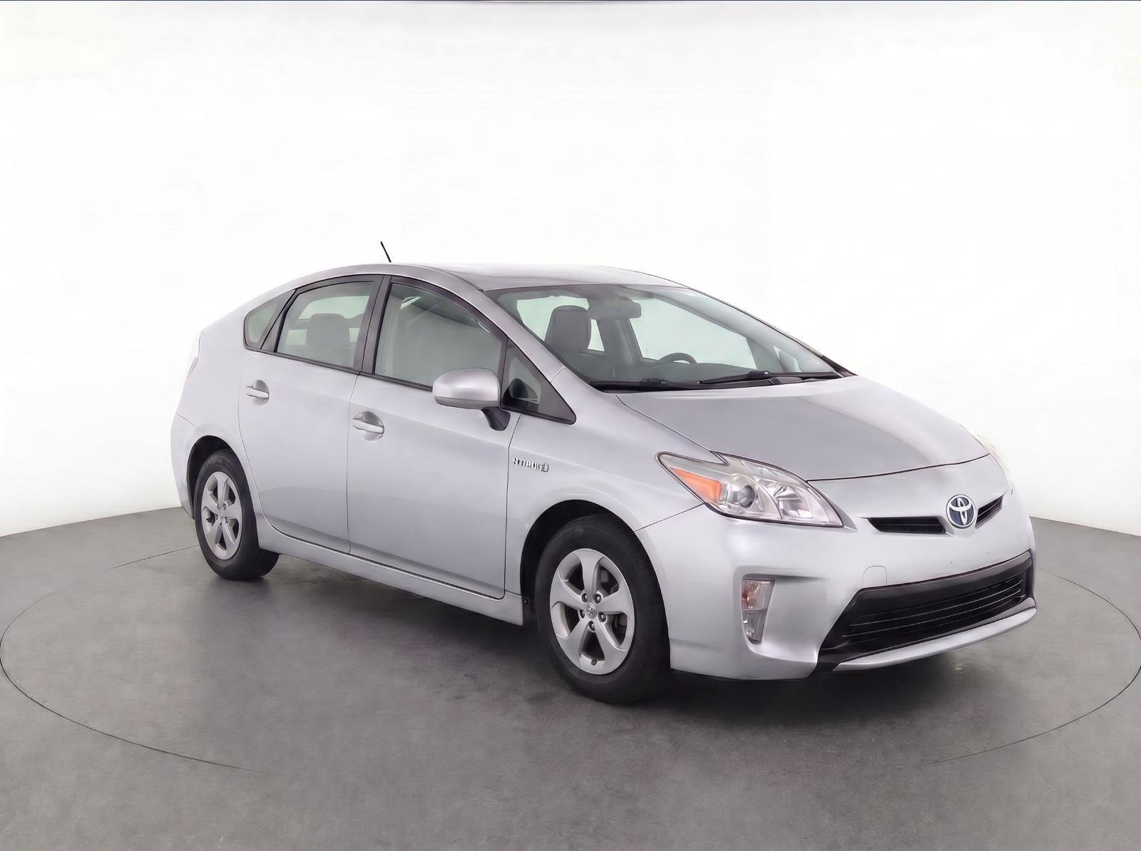 Used 2015 Toyota Prius Three w/ Solar Roof Package FWD image 2