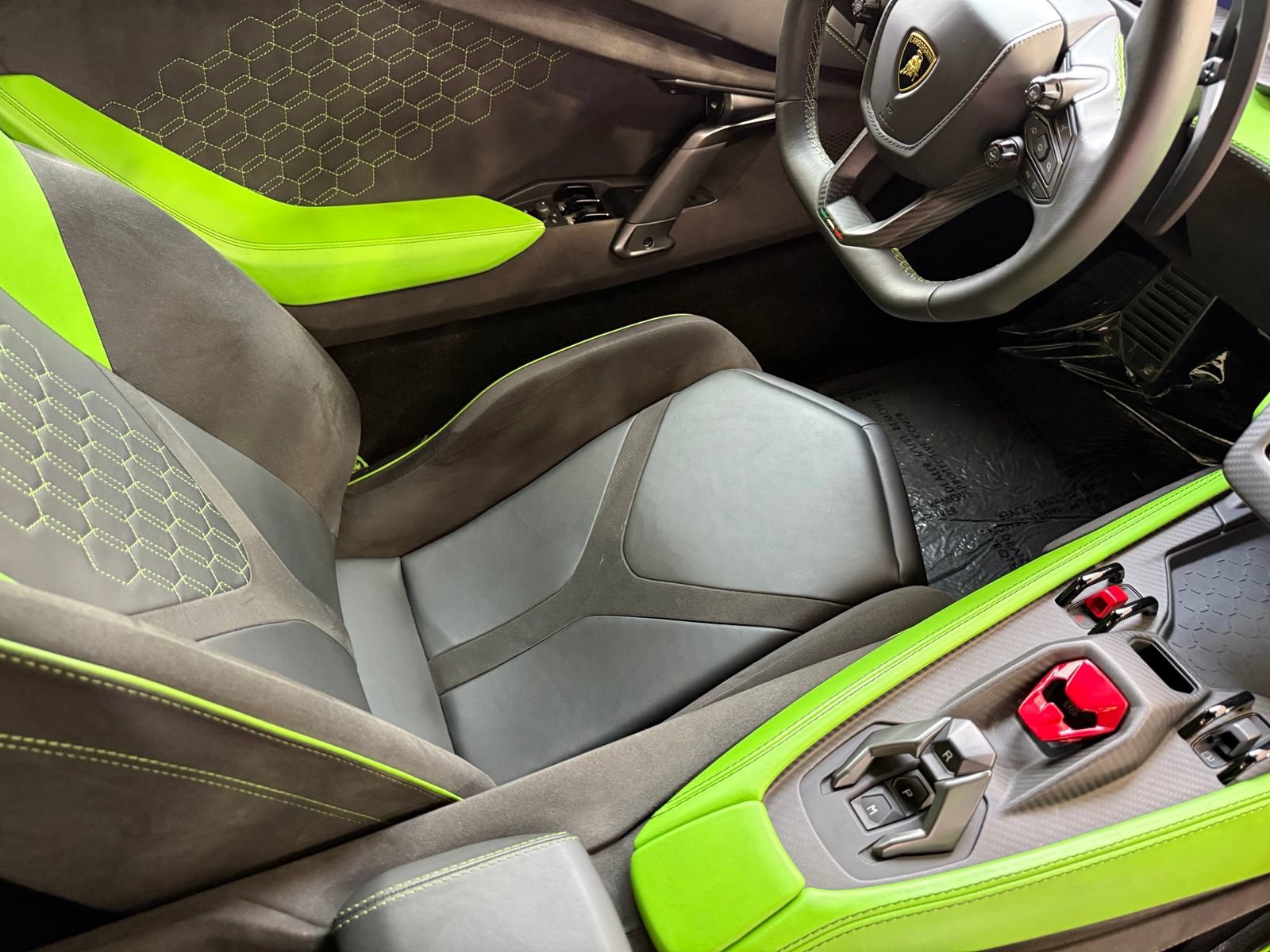 Used 2024 Lamborghini Revuelto AWD/4WD image 58