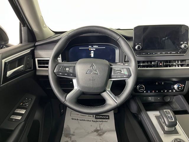 Used 2023 Mitsubishi Outlander SEL image 20