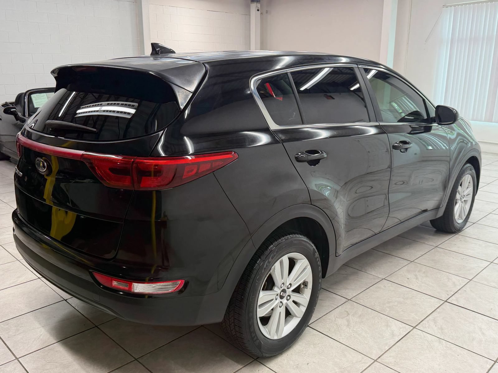 Used 2018 Kia Sportage LX FWD image 9
