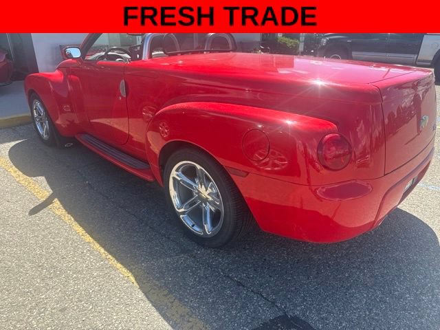 Used 2005 Chevrolet SSR w/ Preferred Equipment Group RWD image 5