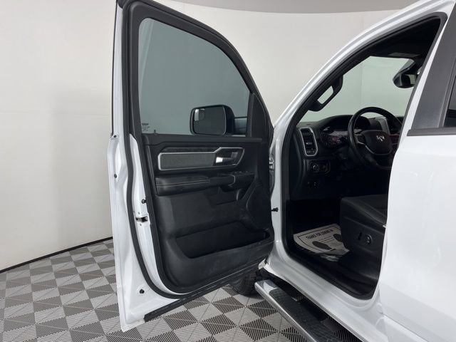 Used 2022 RAM 1500 Big Horn AWD/4WD image 17