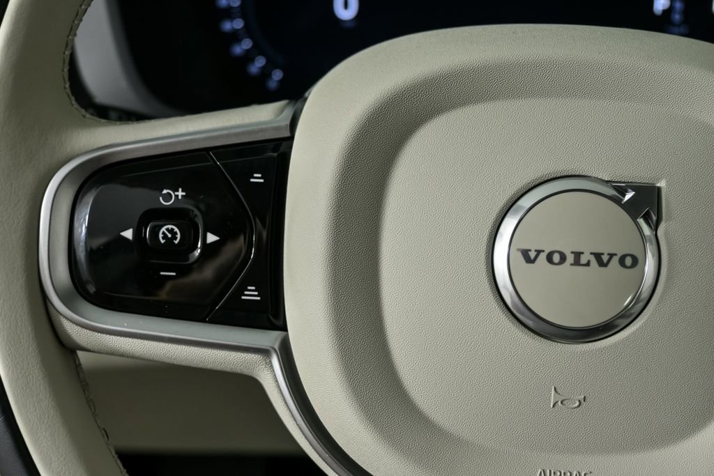 New 2026 Volvo XC60 B5 Ultra w/ Protection Package Premier image 10