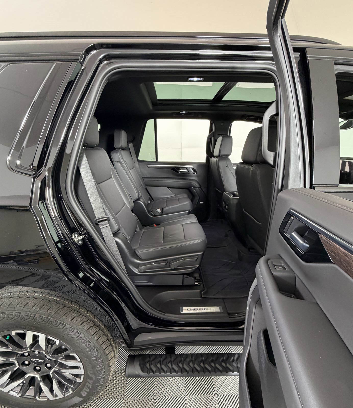 New 2026 Chevrolet Tahoe Z71 w/ Comfort Package image 6