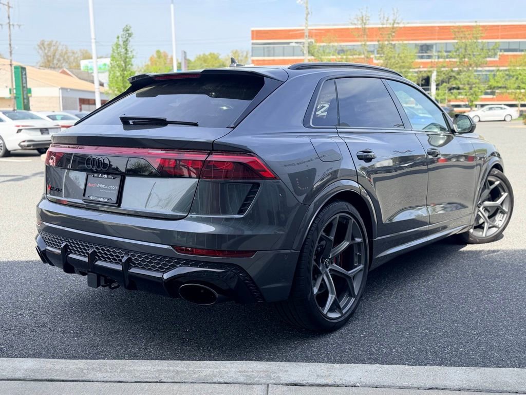 Used 2025 Audi RS Q8 performance AWD/4WD image 7