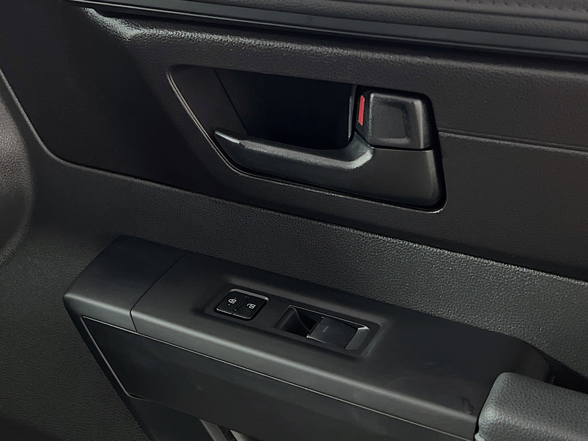 Used 2025 Toyota Tundra SR image 32