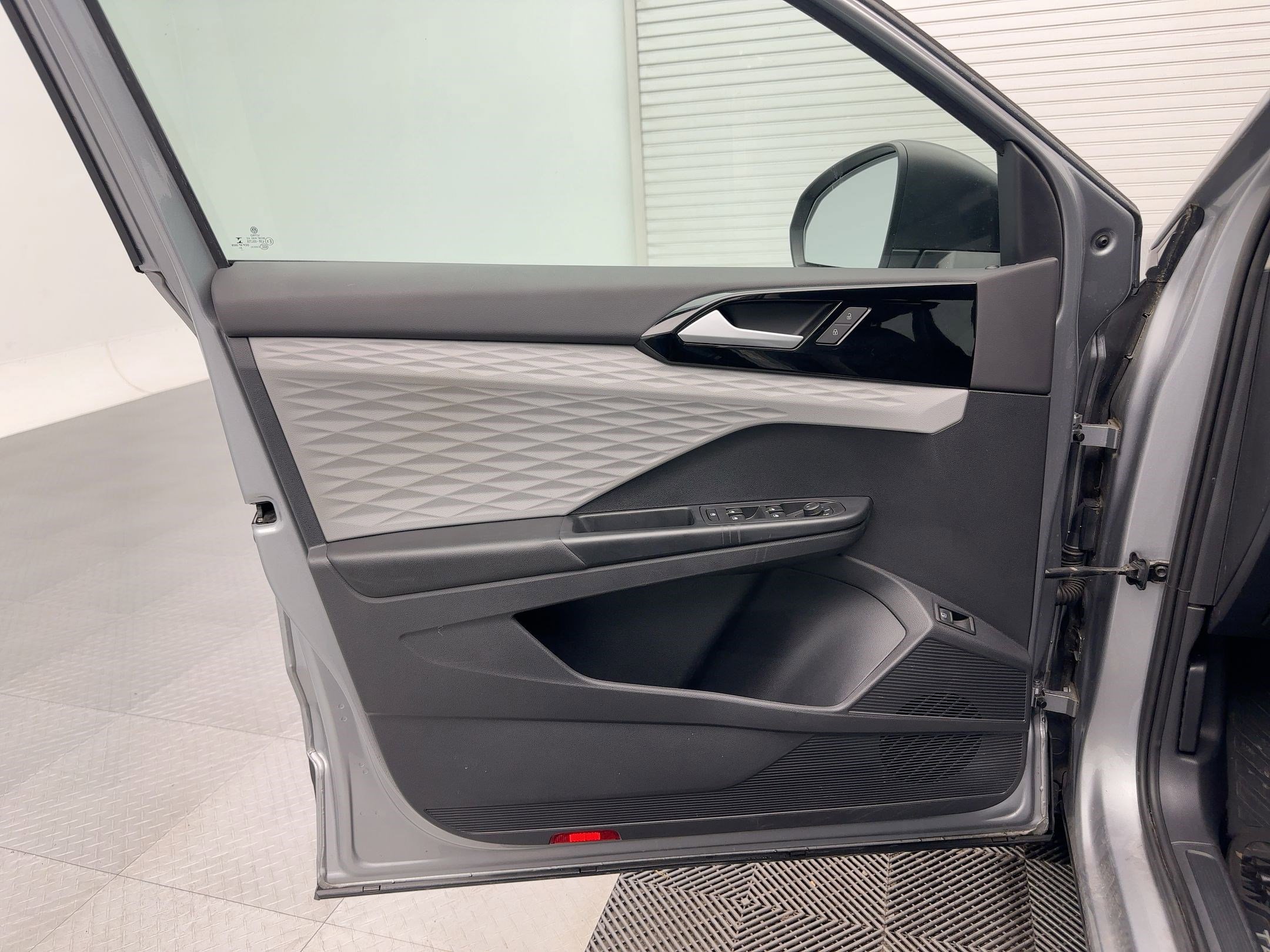 Used 2022 Volkswagen Taos S image 20