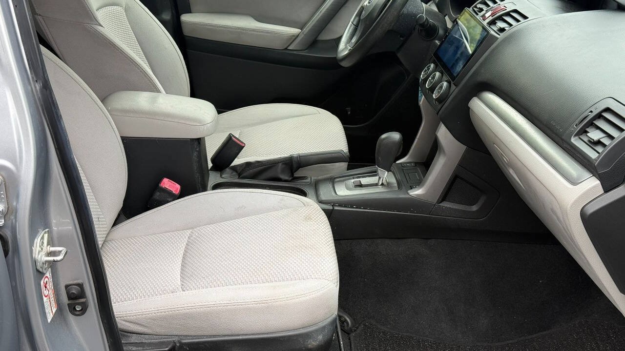Used 2014 Subaru Forester 2.5i Premium w/ All-Weather Package AWD/4WD image 17