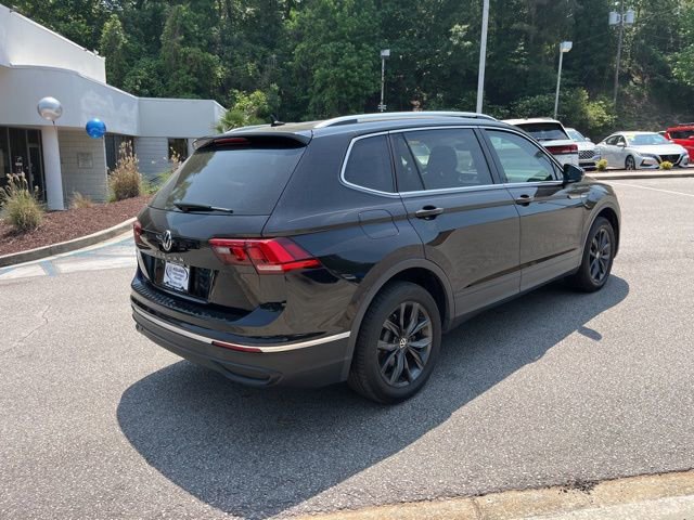 Used 2023 Volkswagen Tiguan SE image 3
