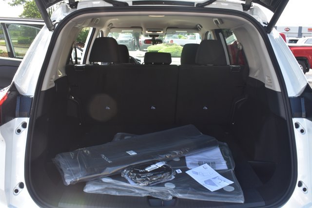 New 2026 Nissan Rogue SV w/ Cold Weather Package FWD image 16