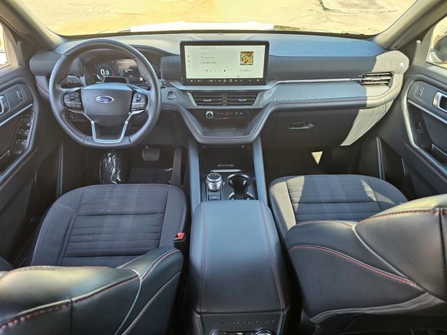 Certified 2025 Ford Explorer ST-Line image 8