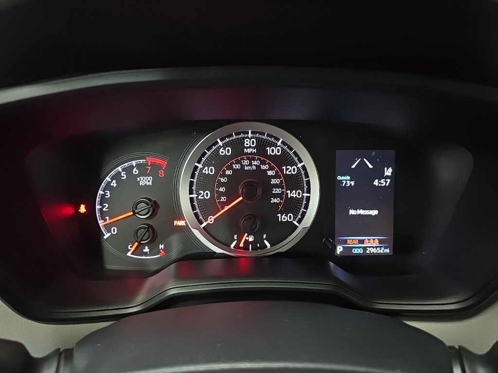 Used 2022 Toyota Corolla Cross L AWD/4WD image 21