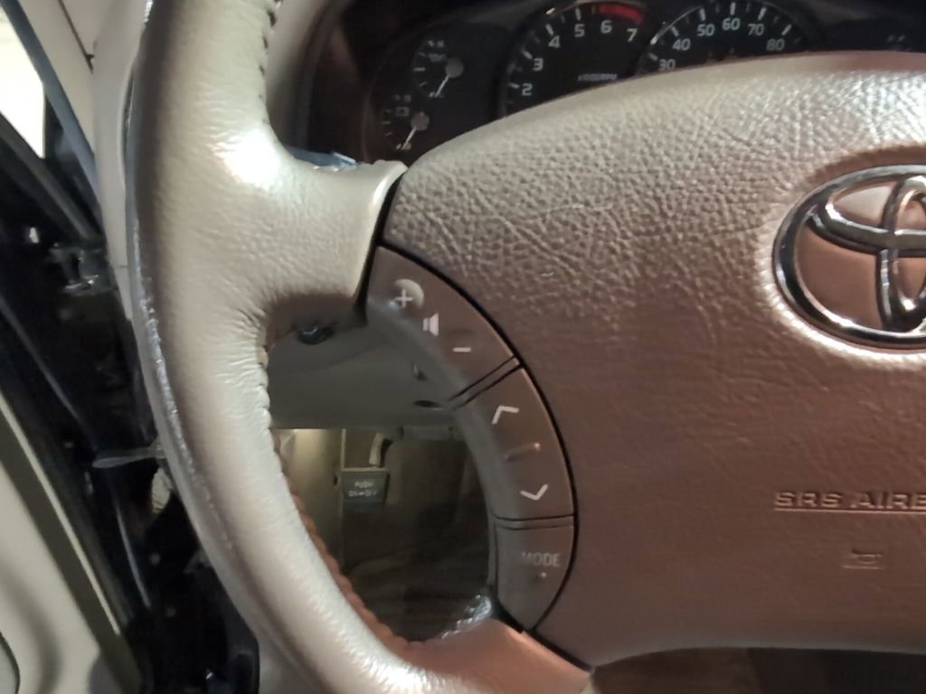 Used 2006 Toyota Sequoia Limited image 13