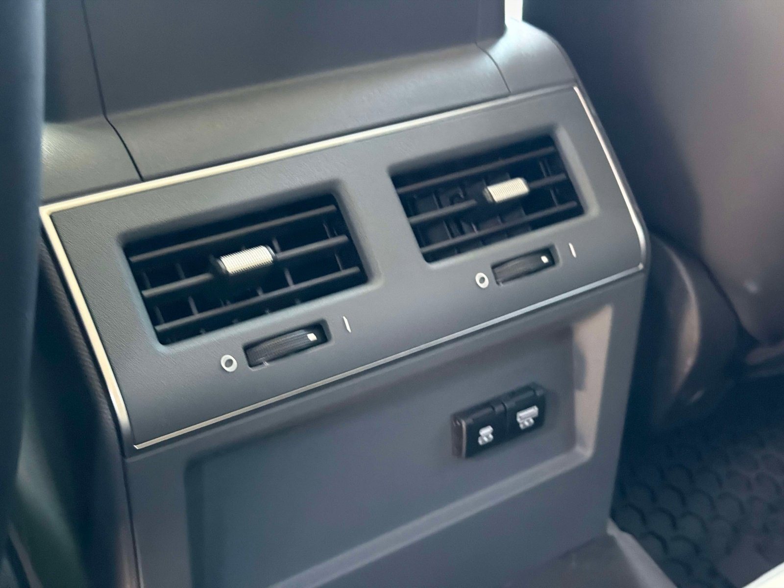 New 2025 INEOS Grenadier AWD/4WD image 12