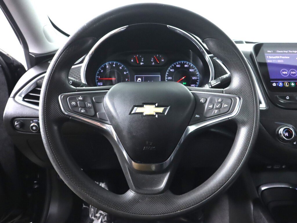 Used 2021 Chevrolet Malibu LT FWD image 11