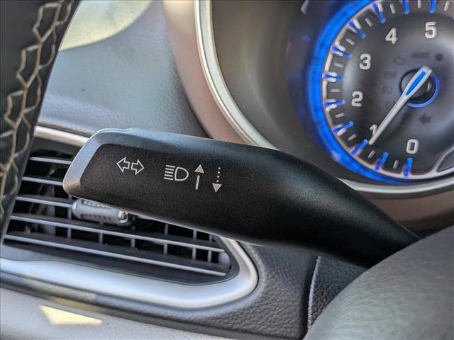 Used 2023 Chrysler Voyager LX FWD image 16