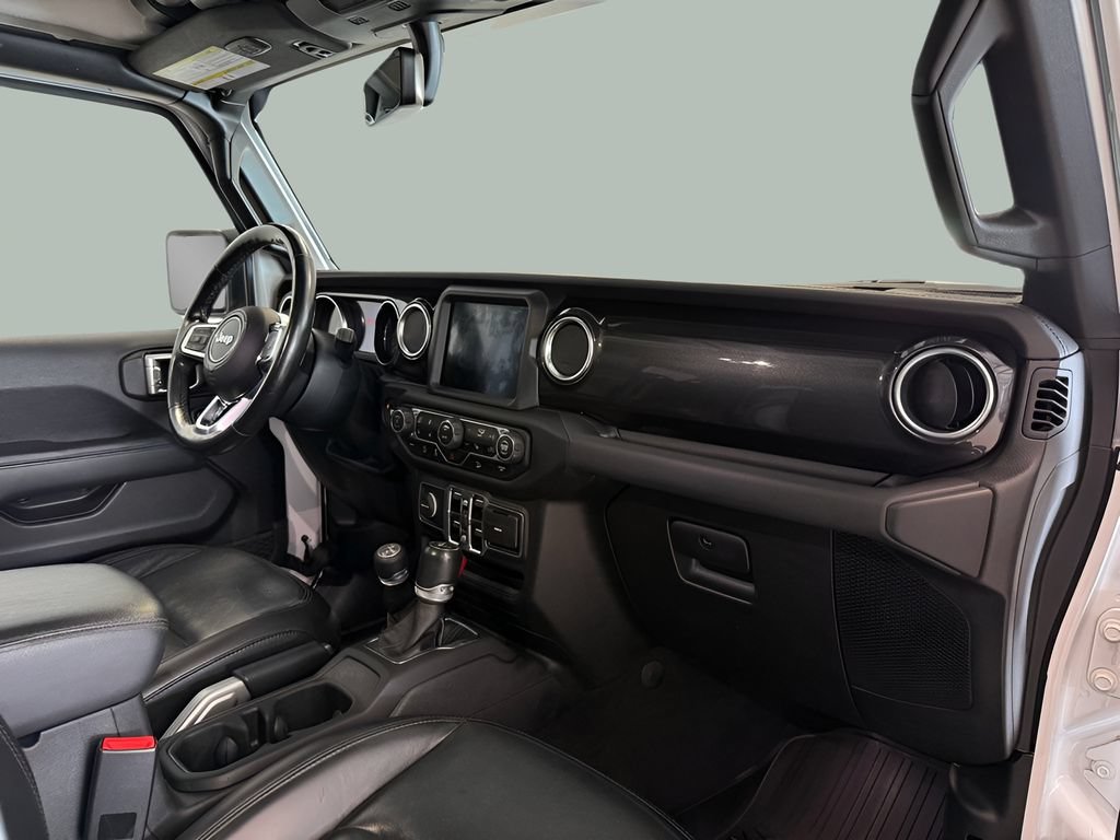 Used 2020 Jeep Wrangler Unlimited Sahara AWD/4WD image 10