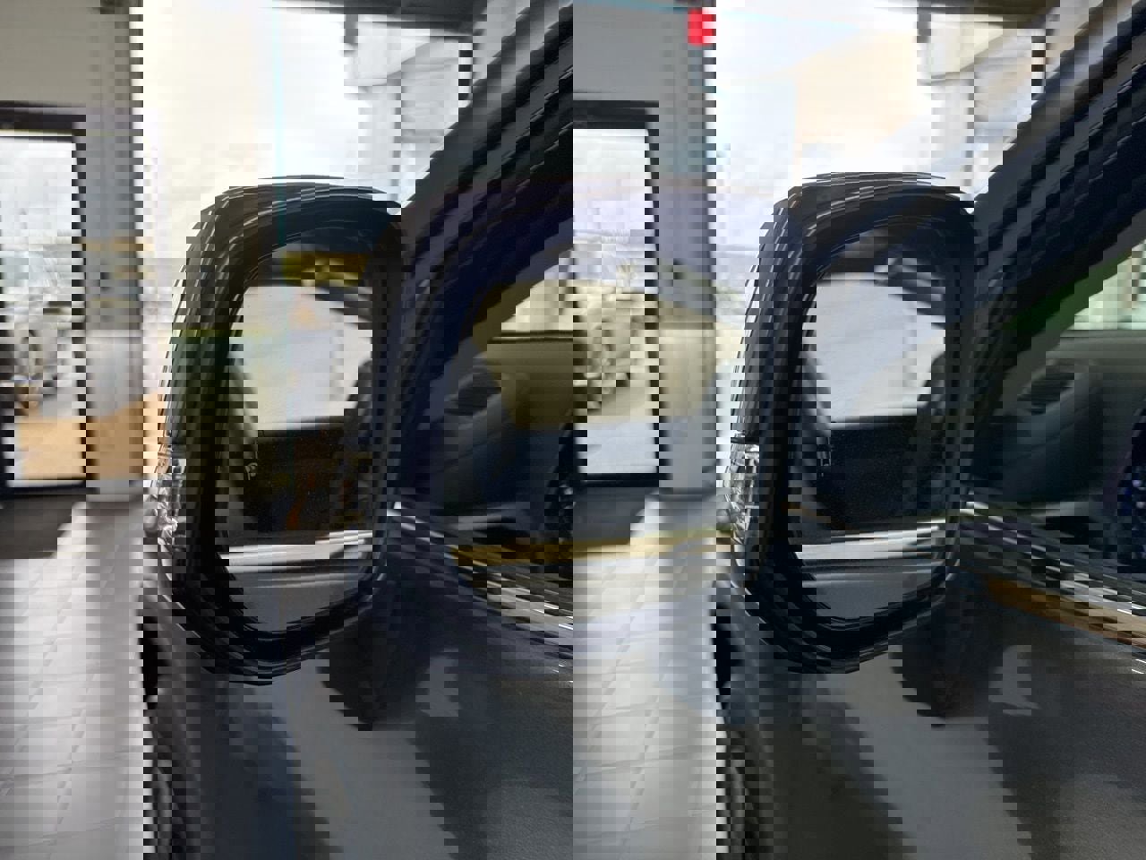 Used 2023 Toyota Highlander XLE image 14