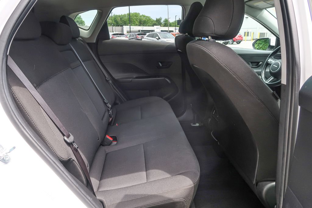 Used 2024 Hyundai Kona SEL FWD image 15