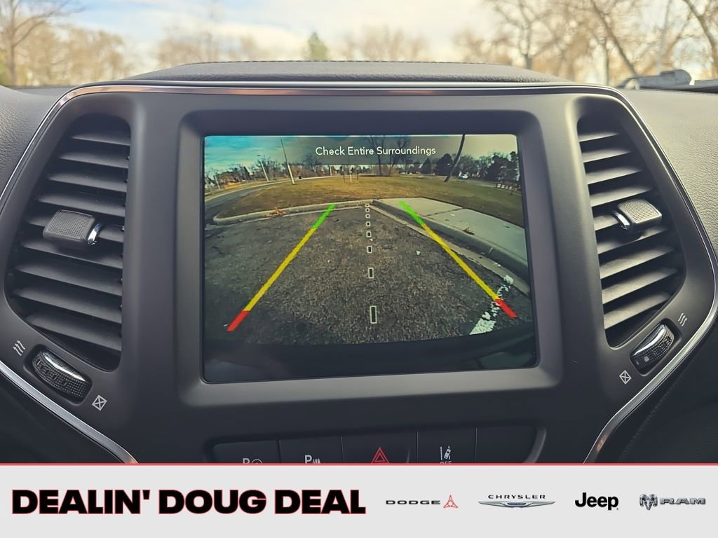 Used 2023 Jeep Cherokee Altitude Lux image 21